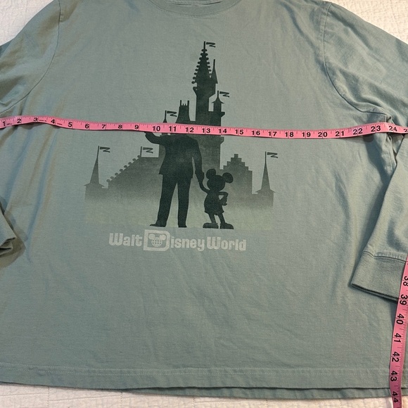 Disney XL Sage Green Wold Partners Statue Soft Cotton - Picture 4 of 5